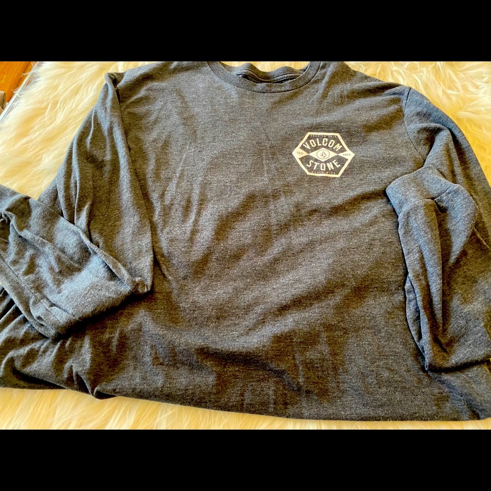 Men’s Volcom long sleeve tee